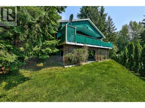7280 Birch Close, Anglemont, BC, V0E1M8 | Card Image