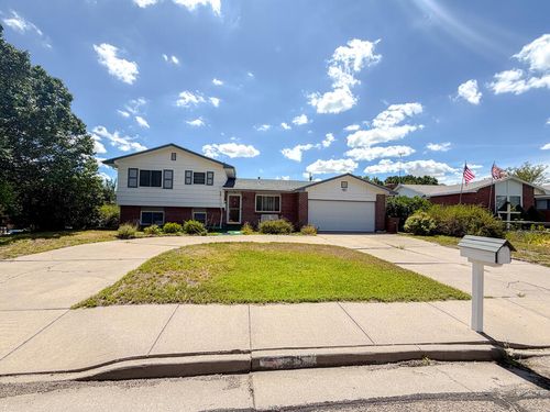 38 Chaparral Cir, La Junta, CO, 81050-3801 | Card Image