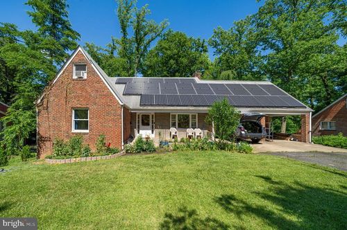 18 Lakeside Dr, GREENBELT, MD, 20770-1904 | Card Image