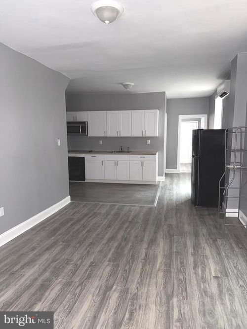 6132 Hazel Ave, PHILADELPHIA, PA, 19143-2225 | Card Image