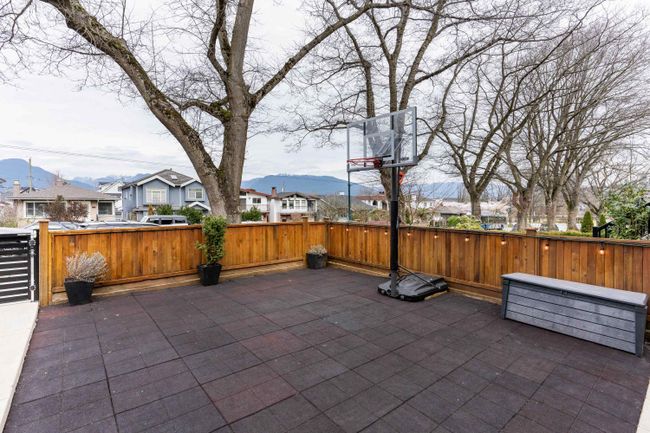 2840 Eton Street, House other with 6 bedrooms, 5 bathrooms and 2 parking in Vancouver BC | Image 37