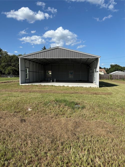 107 Cedar Creek Dr, Groesbeck, TX, 76642-1935 | Card Image