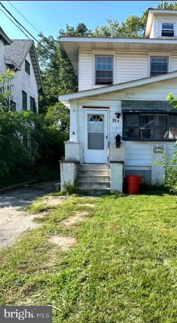 Llanwellyn Ave, Glenolden, PA 19036