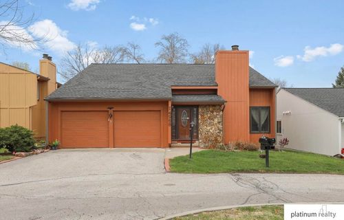 20-a-14968 Weir Plaza, Omaha, NE, 68137 | Card Image
