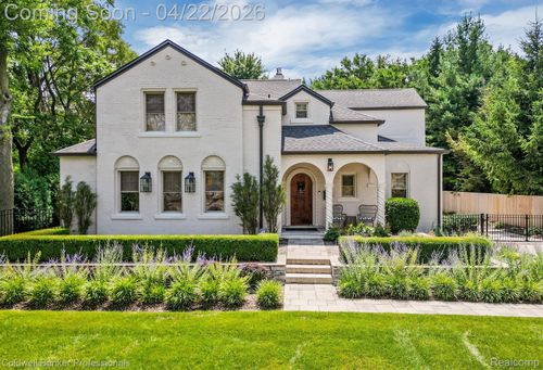 3 Poplar Park Blvd, Pleasant Ridge, MI, 48069-1114 | Card Image