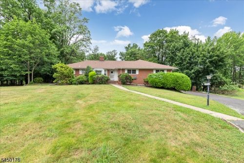 6 Orchard Dr, Scotch Plains, NJ, 07076-2710 | Card Image