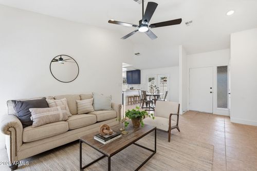 18015 N 45th Ave, Glendale, AZ, 85308-1647 | Card Image