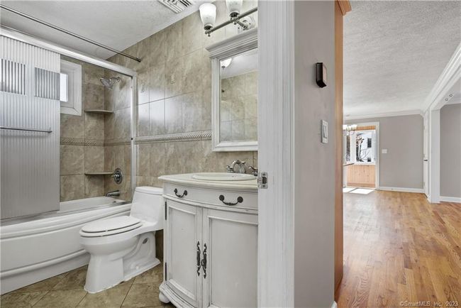 51 Janet Dr, Home with 3 bedrooms, 1 bathrooms and null parking in New Britain CT | Image 12