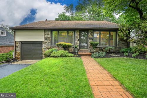 1469 Windsor Park Ln, HAVERTOWN, PA, 19083-2731 | Card Image