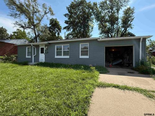 521 S 69th St, Omaha, NE, 68106-1001 | Card Image