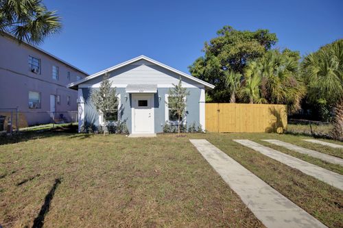 632 11th St, West Palm Beach, FL, 33401-3257 | Card Image
