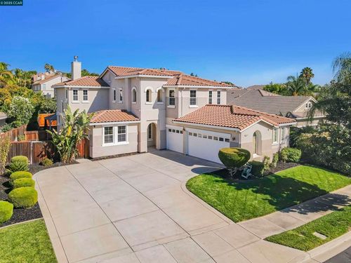 2710 Presidio Dr, Brentwood, CA, 94513-7073 | Card Image