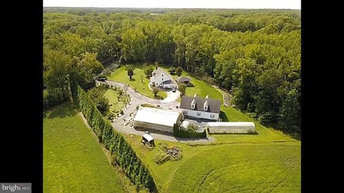 1096 Dexter Corner Rd, Townsend, DE, 19734-9236 | Card Image