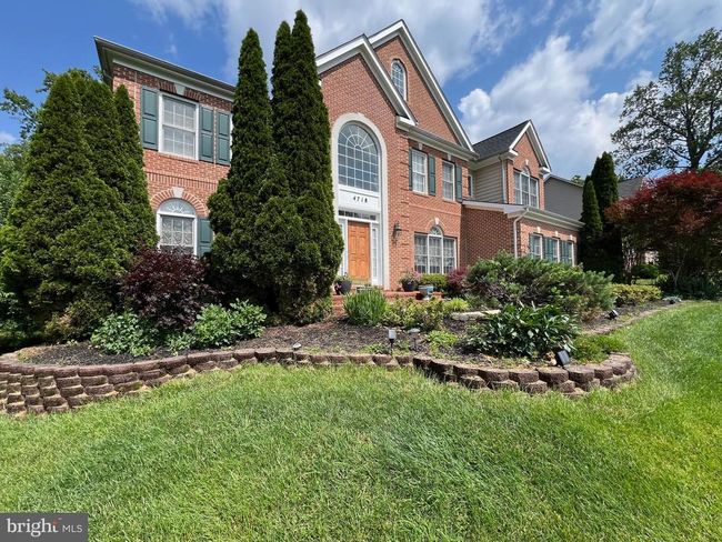 4718 Village Dr, House other with 5 bedrooms, 5 bathrooms and null parking in FAIRFAX VA | Image 4