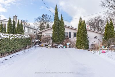 542b Maple St, House other with 2 bedrooms, 1 bathrooms and 4 parking in Collingwood ON | Image 1