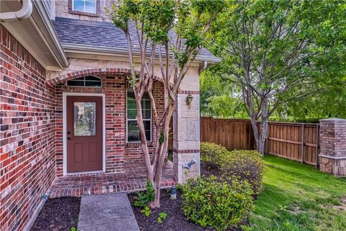 2300 Reston Dr, Mckinney, TX, 75072-5733 | Card Image