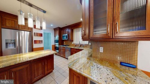 669 N Henderson Rd, KING OF PRUSSIA, PA, 19406-1933 | Card Image