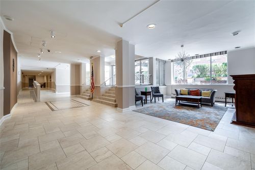 apt-4b-100 Lincoln Ave, Mineola, NY, 11501-2803 | Card Image