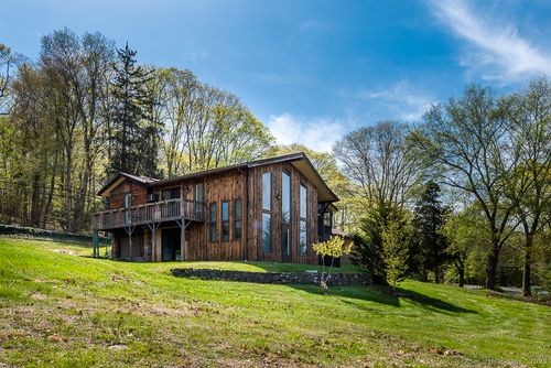 16 Walkley Hill Rd, Haddam, CT, 06438-1008 | Card Image