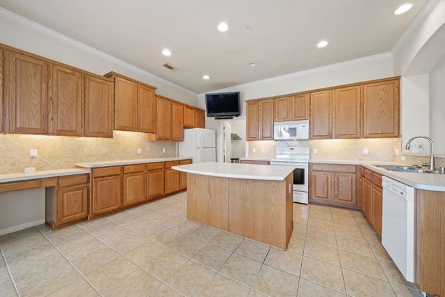 6212 Tasajillo Trl, House other with 4 bedrooms, 3 bathrooms and null parking in Austin TX | Image 14