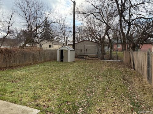 11775 Inkster Rd, Livonia, MI, 48150-2343 | Card Image