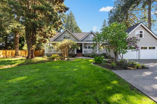 13892 Marine Dr, White Rock, BC, V4B1A4 | Card Image