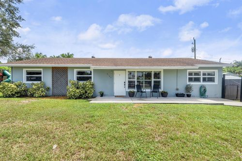 9182 Lantern Drive, Lake Worth, FL, 33467 | Card Image