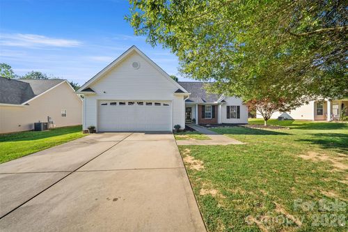 7-2613 Parkwest Dr, Albemarle, NC, 28001-8251 | Card Image