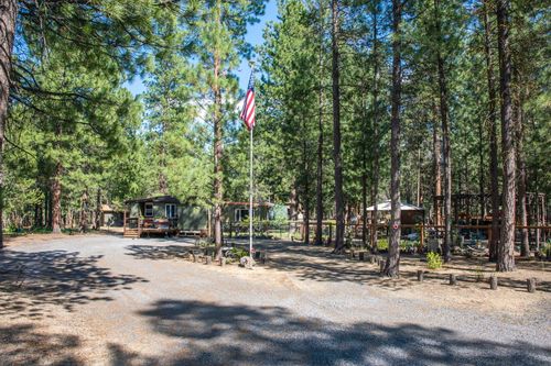 51850 Knobcone, La Pine, OR, 97739-9422 | Card Image
