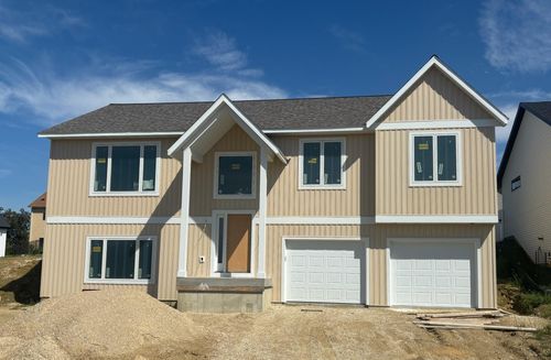 2651 Century Pine Ln Ne, Rochester, MN, 55906-7742 | Card Image