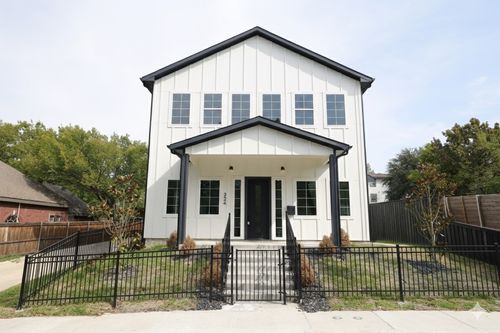 326 N Patton Ave, Dallas, TX, 75203-1637 | Card Image