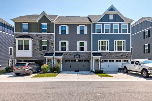 961 Gabion Way, Chesapeake, VA, 23323-1853 | Card Image