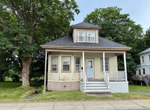 513 Slocum Rd, Dartmouth, MA, 02747-2911 | Card Image