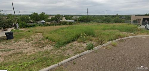329 La Colina Cir, Roma, TX, 78584-6332 | Card Image