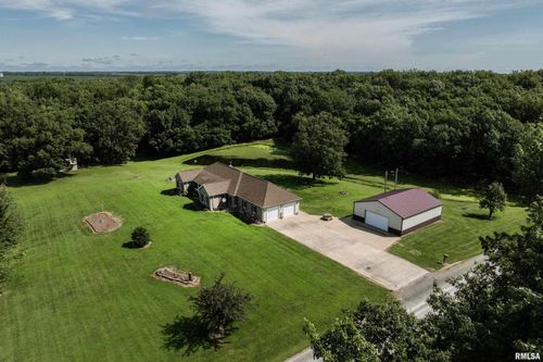 1903 N 1400th Ave, Camp Point, IL, 62320-2333 | Card Image