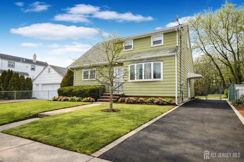 264 4th St, South Amboy, NJ, 08879-1305 | Card Image