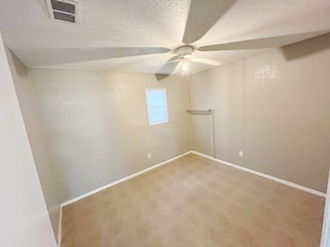 201 W 3 Rd St, Home with 2 bedrooms, 1 bathrooms and 3 parking in Rockport TX | Image 11