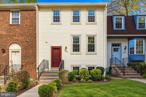 5759 Walnut Wood Ln, BURKE, VA, 22015-2710 | Card Image