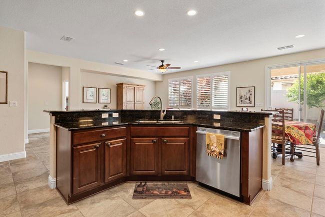 2476 Chimney Point Ln, House other with 2 bedrooms, 2 bathrooms and null parking in Manteca CA | Image 14