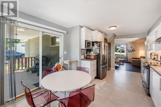 798 Kipling St, House other with 3 bedrooms, 2 bathrooms and 4 parking in Trail BC | Image 19