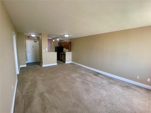 apt-11q-600 E 8th St, Kansas City, MO, 64106-1622 | Card Image