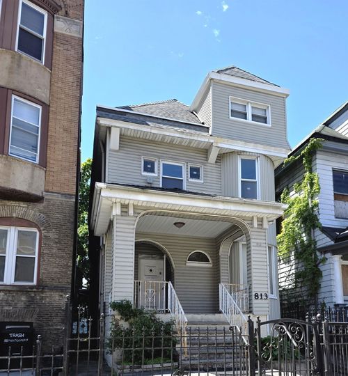 813 Montgomery St, Jersey City, NJ, 07306-4605 | Card Image