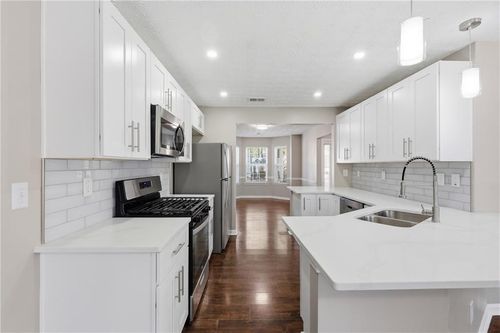 3570 Bogan Mill Rd, Buford, GA, 30519-7340 | Card Image