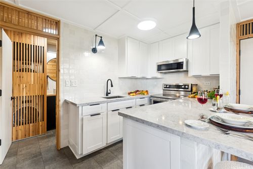 apt-602-2740 Kuilei St, Honolulu, HI, 96826-3404 | Card Image