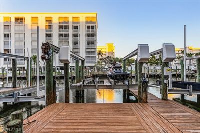 503 - 150 Lenell Road, Condo with 2 bedrooms, 2 bathrooms and null parking in Fort Myers Beach FL | Image 3