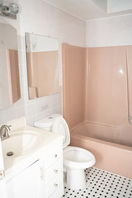 na-9 Wrentham St, Boston, MA, 02124 | Card Image