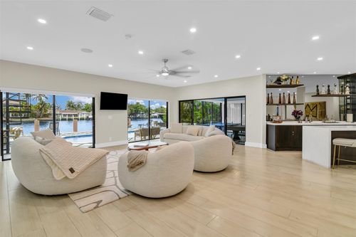 319 S Riverside Dr, Pompano Beach, FL, 33062-5526 | Card Image