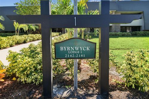 5213-36750 Us Highway 19 N, PALM HARBOR, FL, 34684 | Card Image