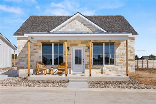unit-116-802 S Creek St, Fredericksburg, TX, 78624-4888 | Card Image