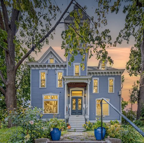 apt-2-307 Walnut St, Saint Paul, MN, 55102-2484 | Card Image